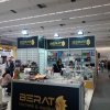 UYG_Berat_Kozmatik_Guzellik_fuari_ahsap_stand-02